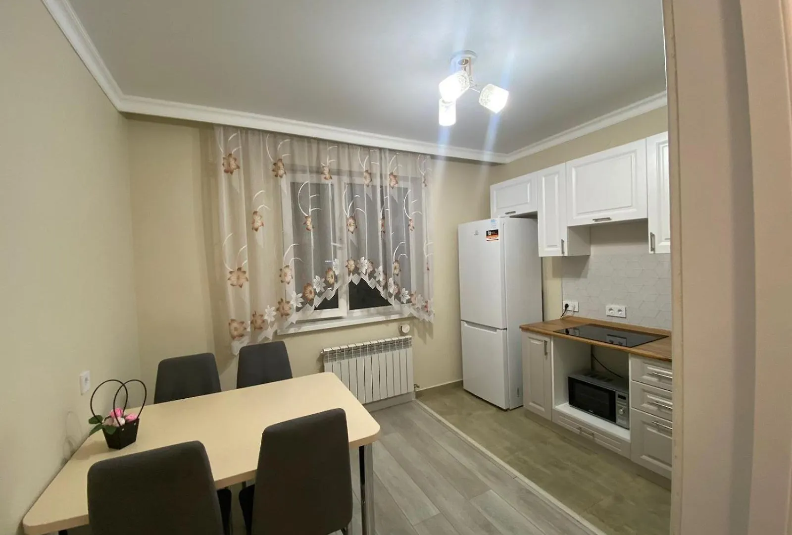 Уютная Квартира Жк Сезим Кала, Ул Багланова 2- Пр Туран Nur-Sultan  Nur-Sultan (Astana)